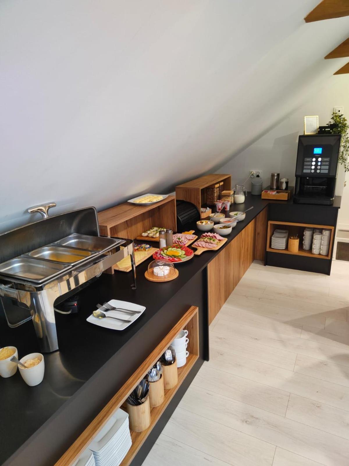 Hotel Nenufar Kościan Dış mekan fotoğraf